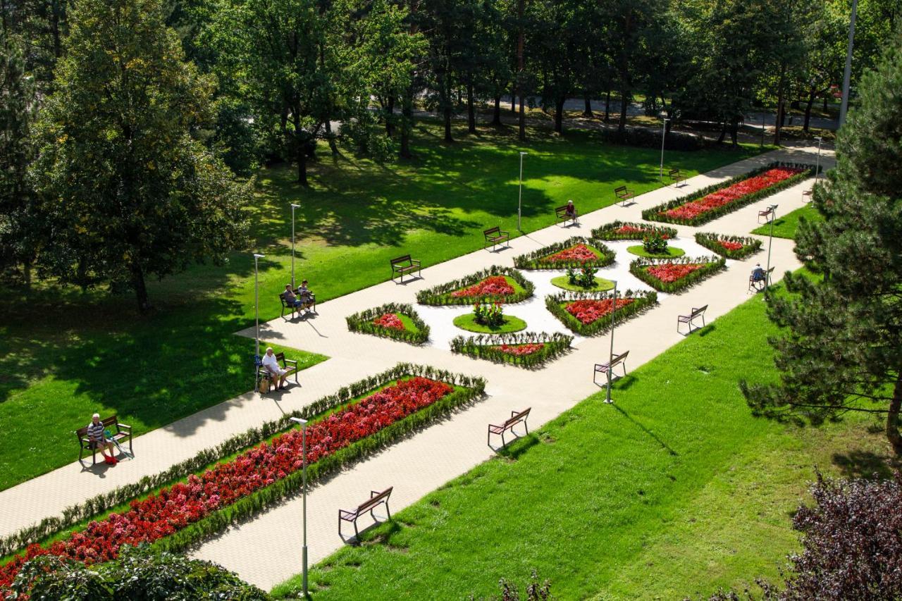 Отель Rehabilitacni Sanatorium - Lazne Darkov Карвина Экстерьер фото